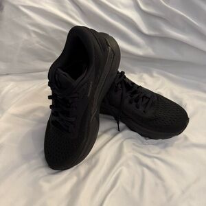 Like New Brooks Adrenaline GTS 24 Running Shoes 8 Wide (D)